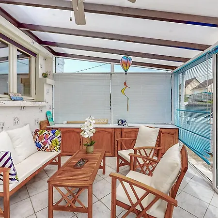 Holiday home Lovely In With Wifi